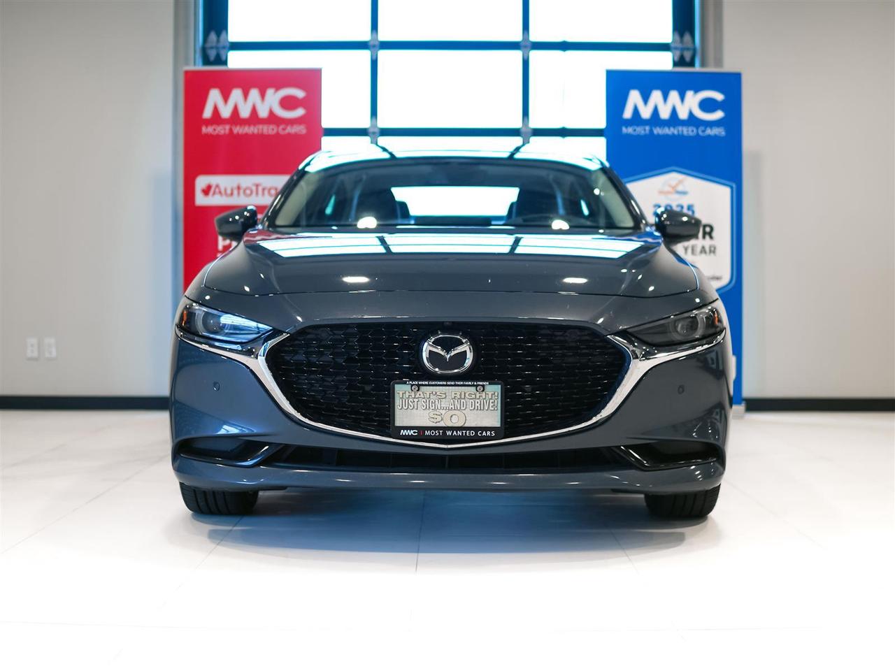 2025 Mazda MAZDA3 GT | NO ACCIDENTS | NAV | LTHR | ROOF Photo2