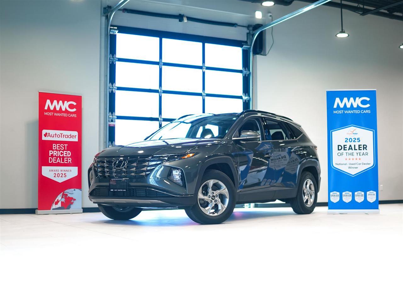 2024 Hyundai Tucson TREND AWD | NAV | LEATHER | PANO ROOF | NO ACCIDENTS Photo0