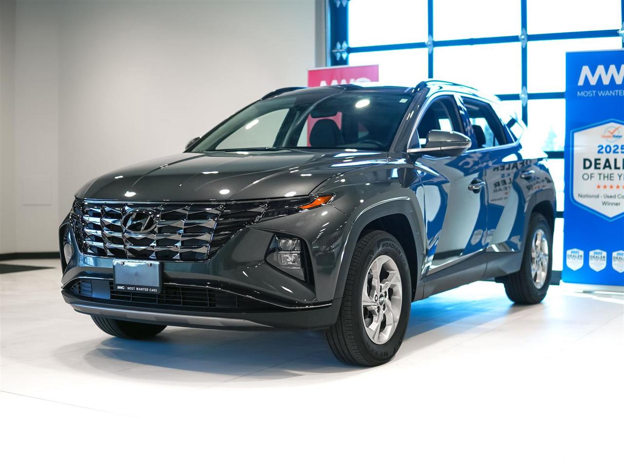 2024 Hyundai Tucson TREND AWD | NAV | LEATHER | PANO ROOF | NO ACCIDENTS Photo