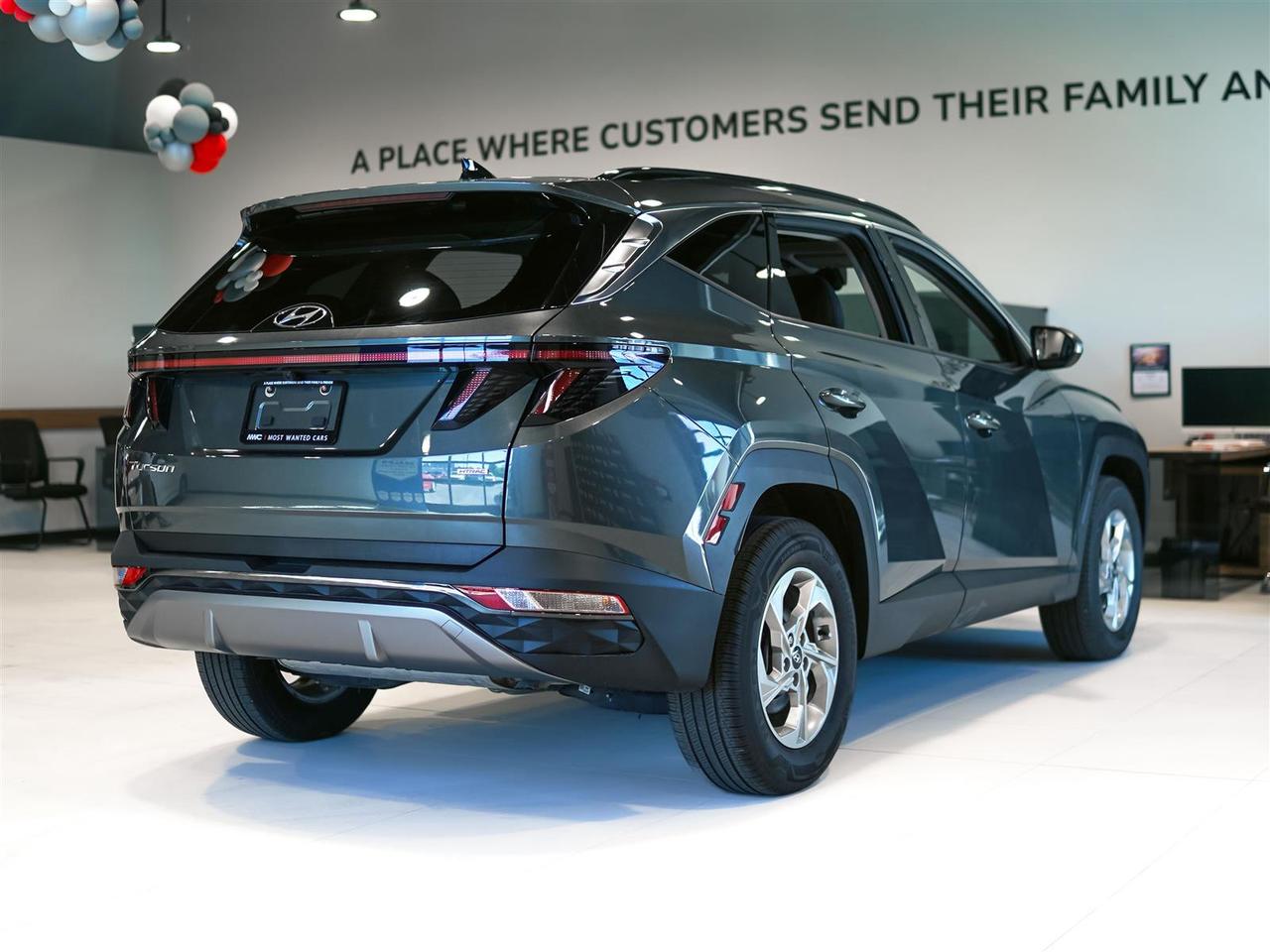 2024 Hyundai Tucson TREND AWD | NAV | LEATHER | PANO ROOF | NO ACCIDENTS Photo