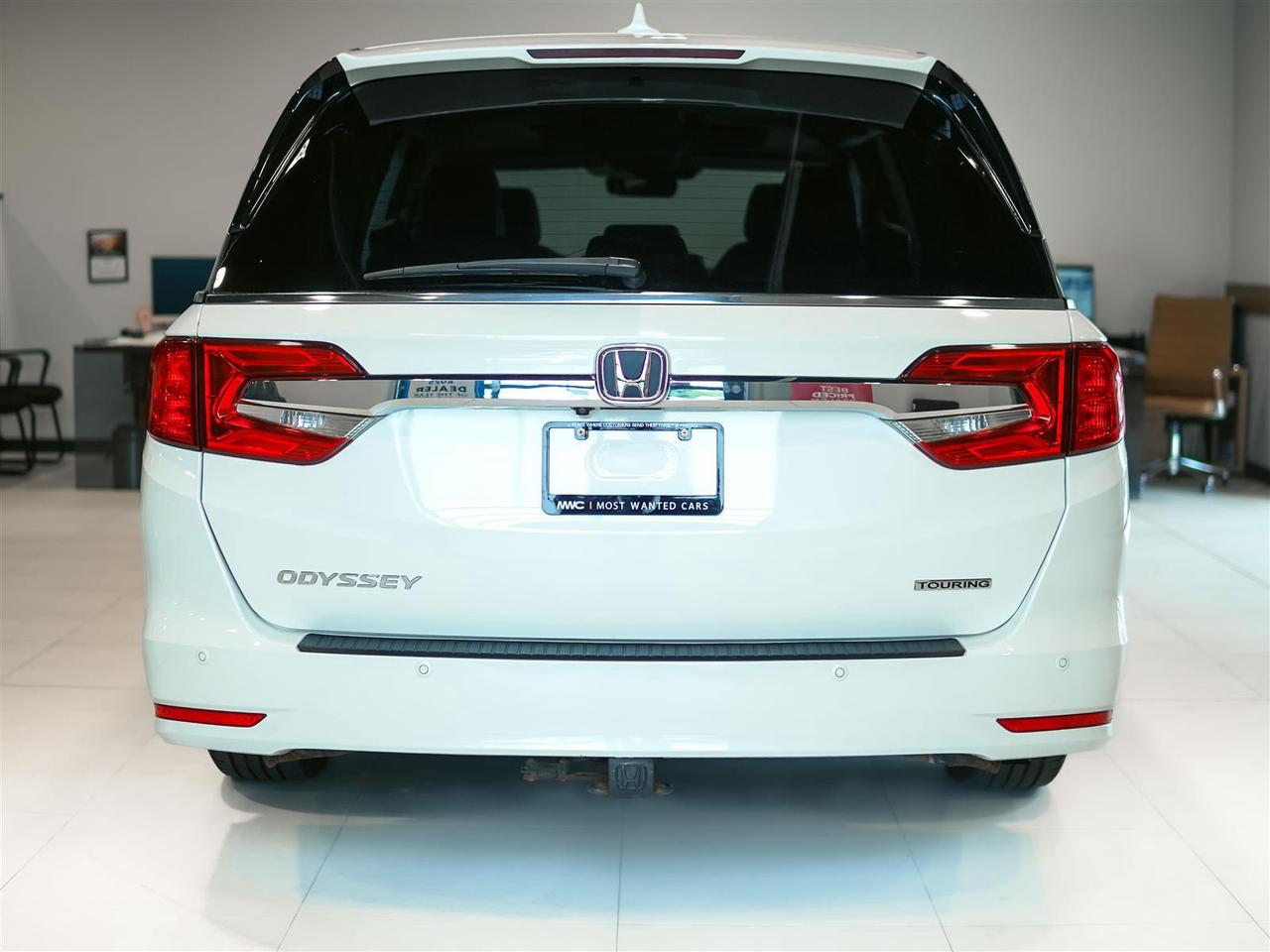 2019 Honda Odyssey TOURING | NO ACCIDENTS | HONDA SERVICED Photo