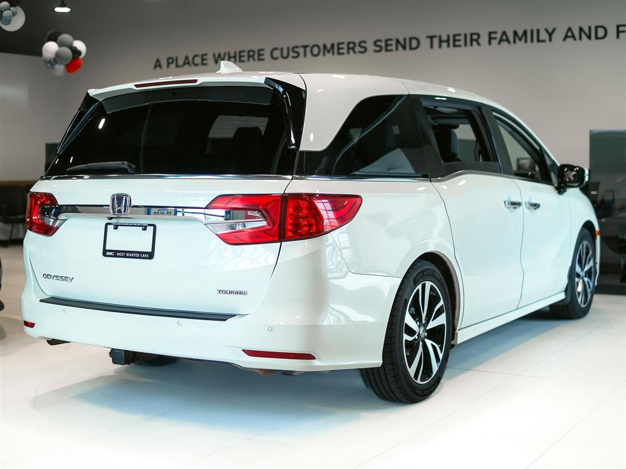 2019 Honda Odyssey TOURING | NO ACCIDENTS | HONDA SERVICED Photo