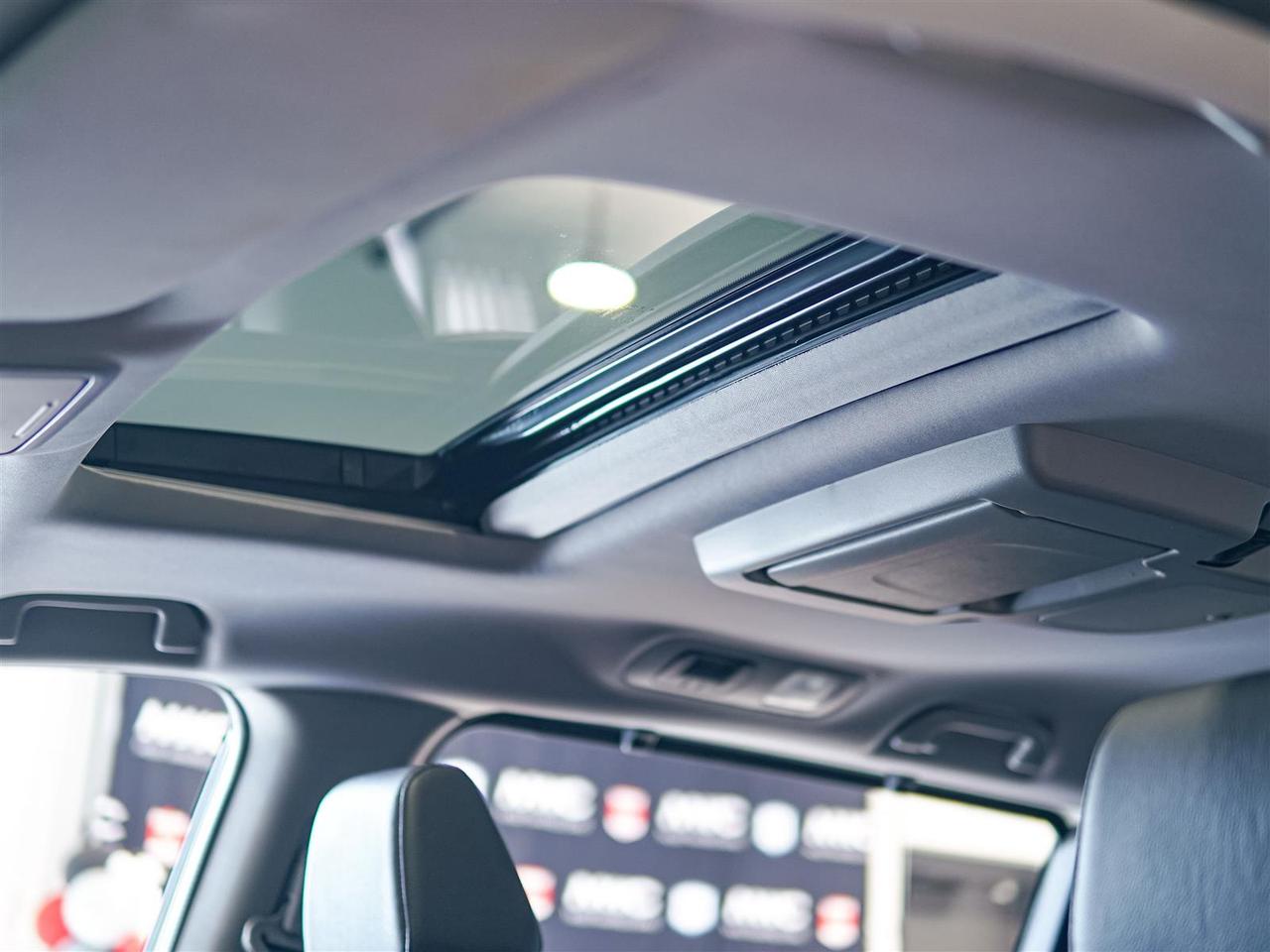 2019 Honda Odyssey TOURING | NO ACCIDENTS | HONDA SERVICED Photo