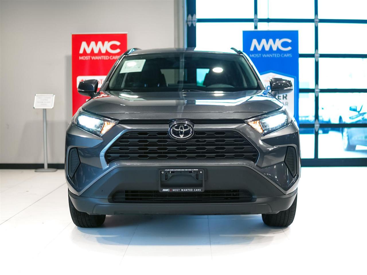 2021 Toyota RAV4 LE AWD | NO ACCIDENTS | 17 SERVICE RECORDS Photo2