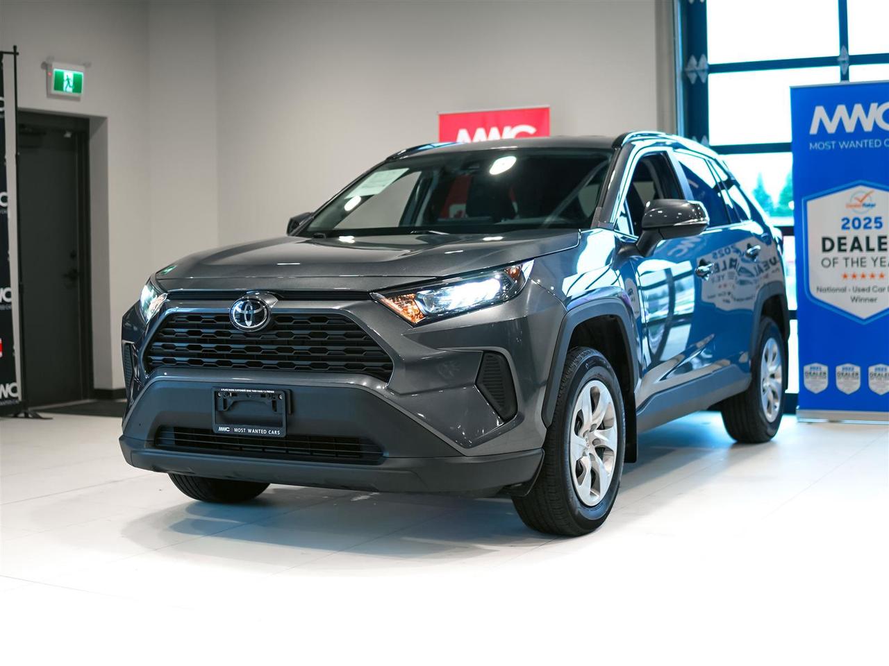2021 Toyota RAV4 LE AWD | NO ACCIDENTS | 17 SERVICE RECORDS Photo