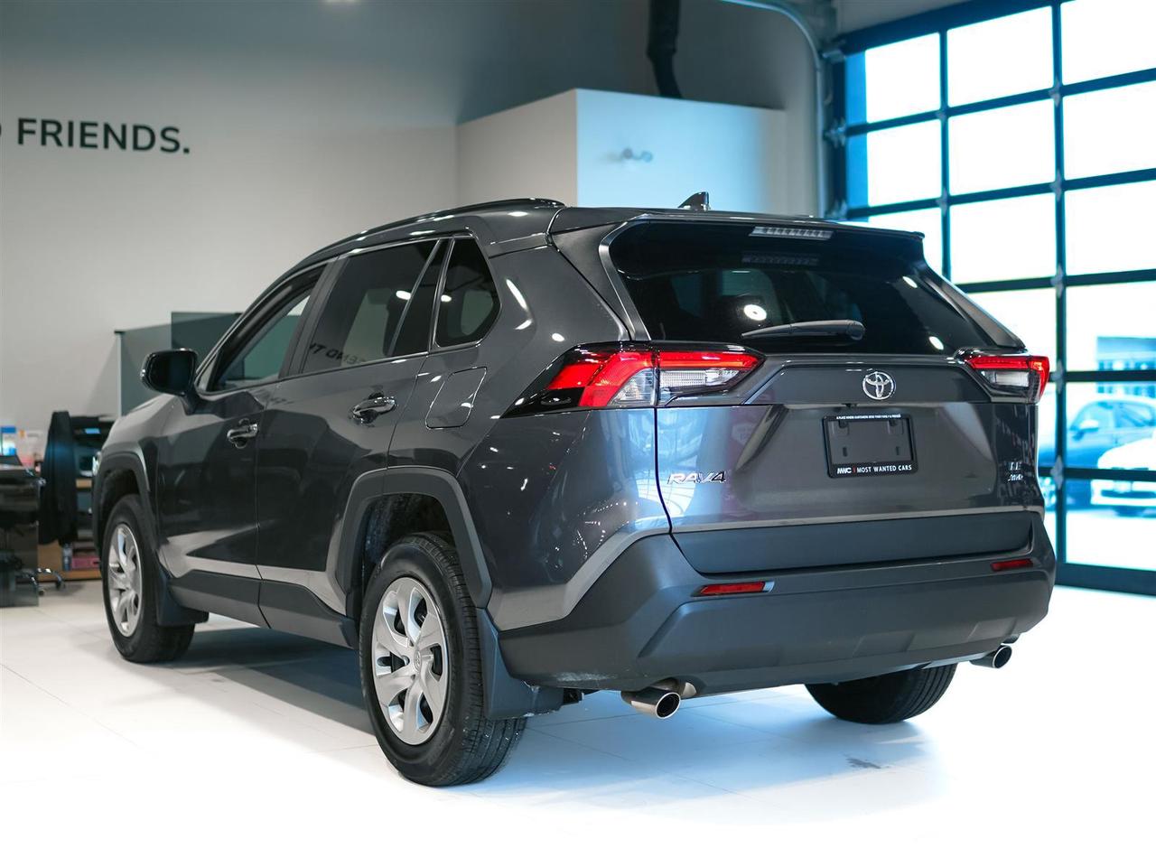 2021 Toyota RAV4 LE AWD | NO ACCIDENTS | 17 SERVICE RECORDS Photo