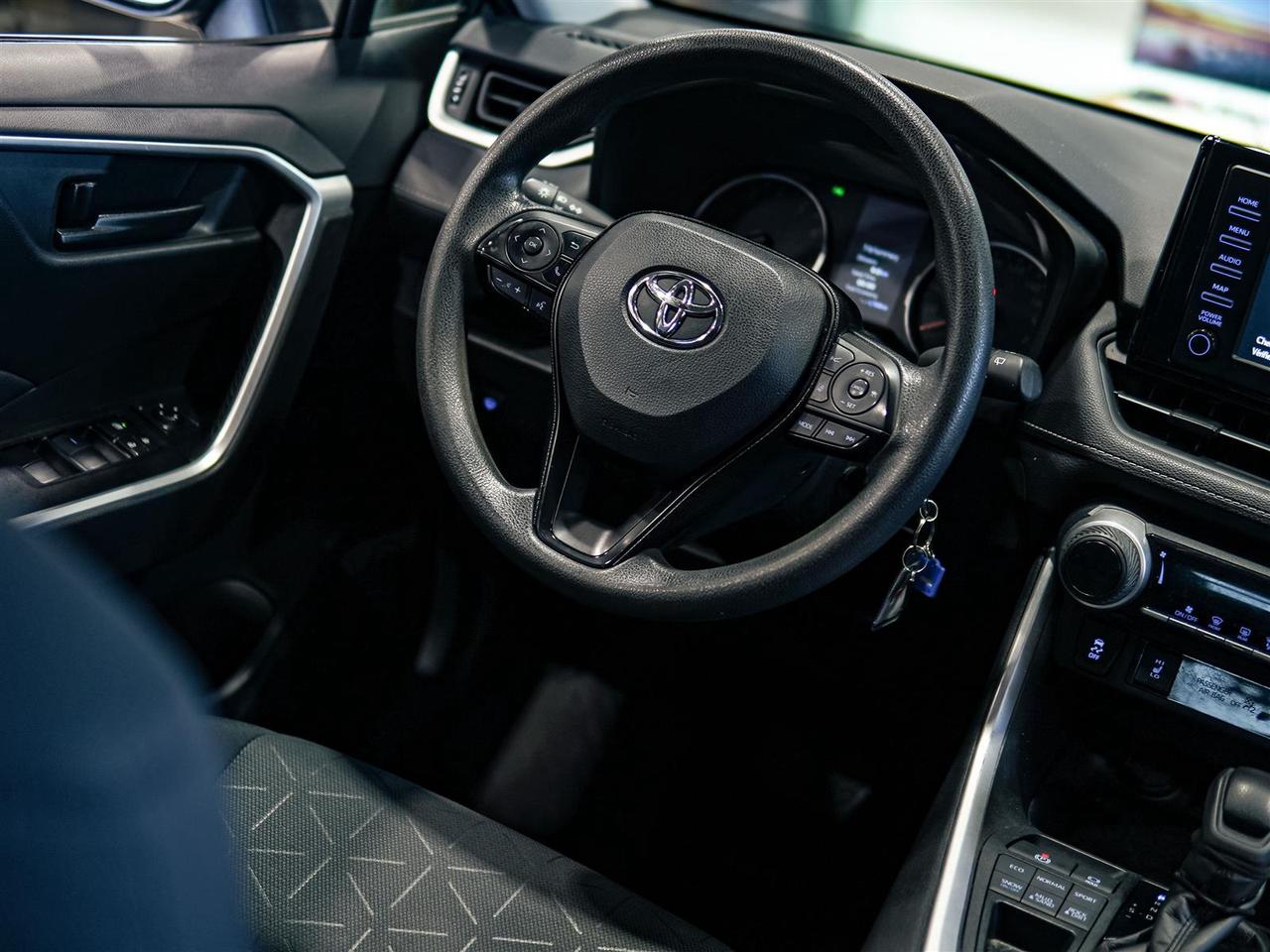 2021 Toyota RAV4 LE AWD | NO ACCIDENTS | 17 SERVICE RECORDS Photo