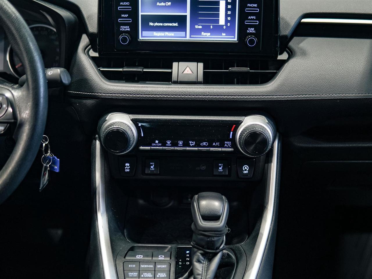 2021 Toyota RAV4 LE AWD | NO ACCIDENTS | 17 SERVICE RECORDS Photo