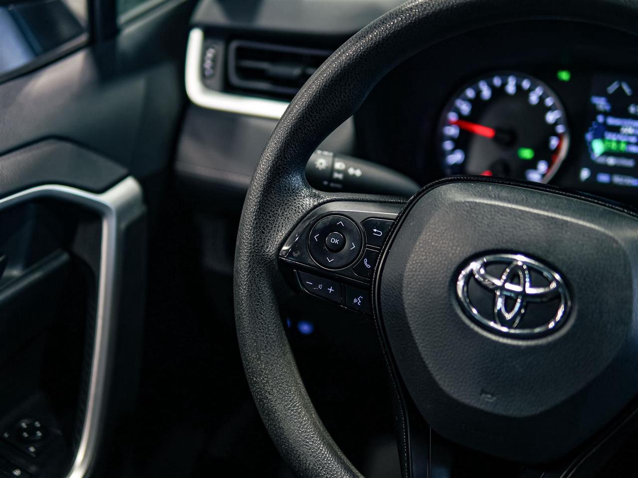 2021 Toyota RAV4 LE AWD | NO ACCIDENTS | 17 SERVICE RECORDS Photo