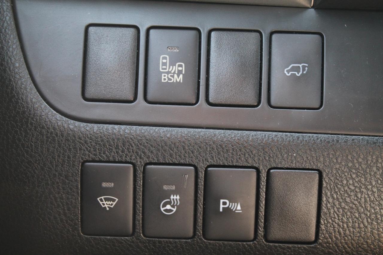 2015 Toyota Highlander Limited Platinum Photo