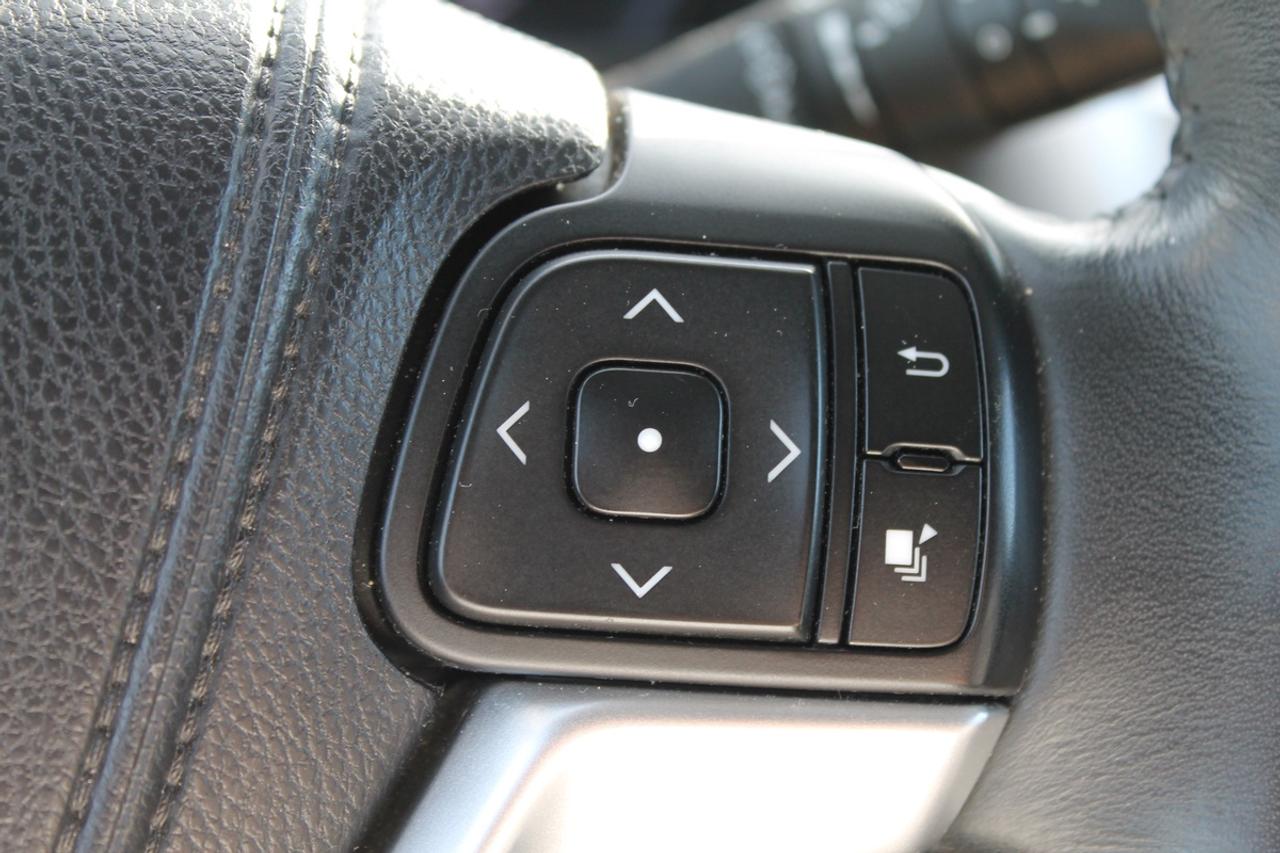 2015 Toyota Highlander Limited Platinum Photo