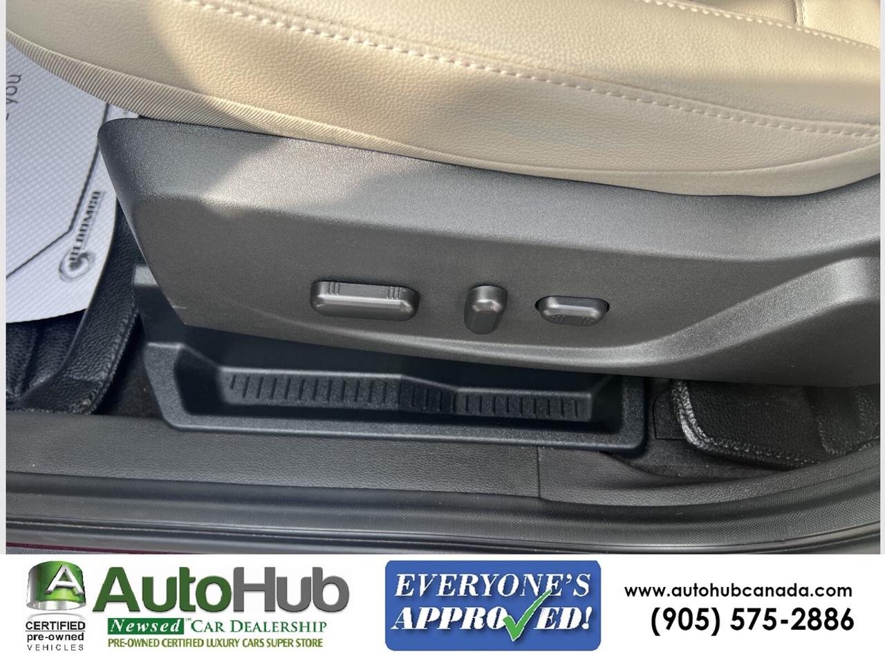 2017 Ford Escape TITANIUM-TOP OF THE LINE Photo