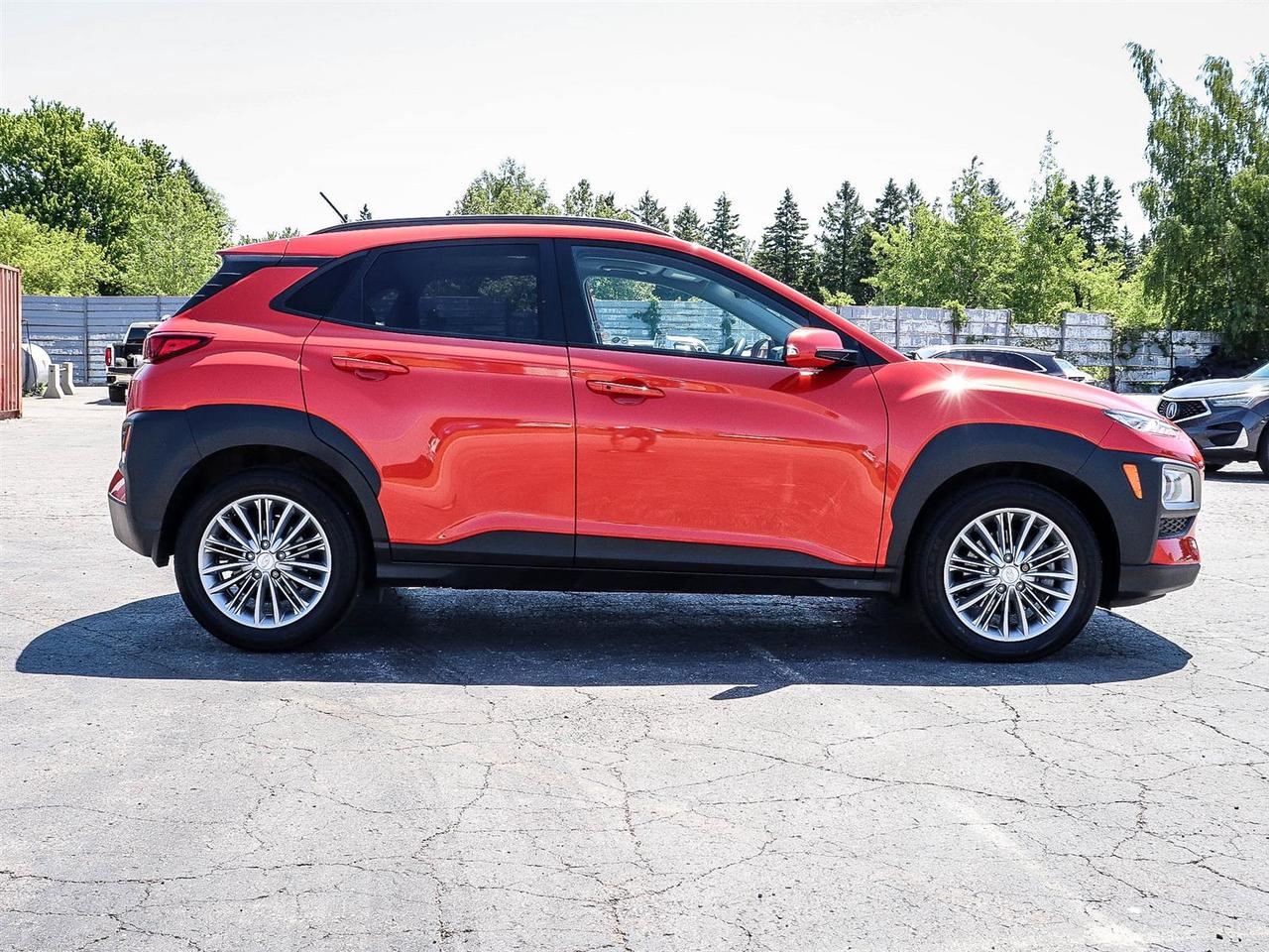 2020 Hyundai KONA LUXURY Photo