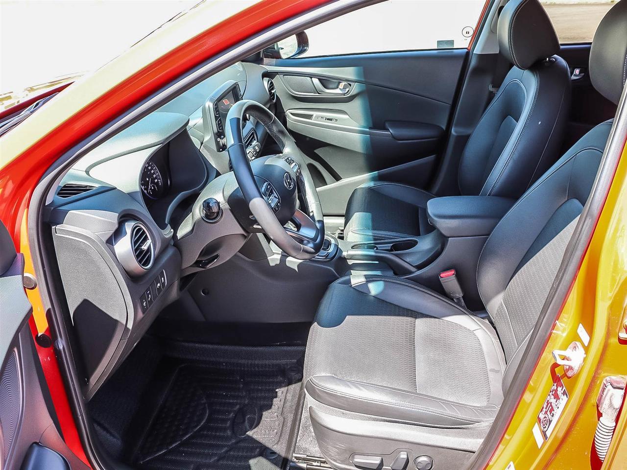 2020 Hyundai KONA LUXURY Photo