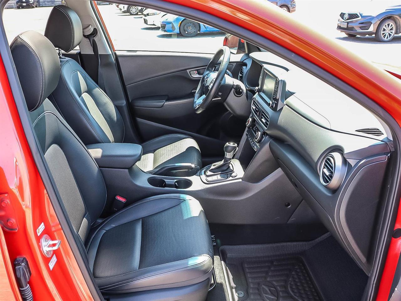 2020 Hyundai KONA LUXURY Photo