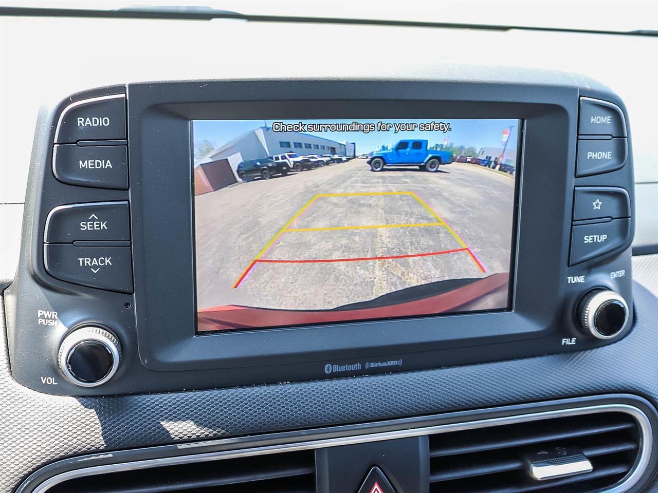 2020 Hyundai KONA LUXURY Photo