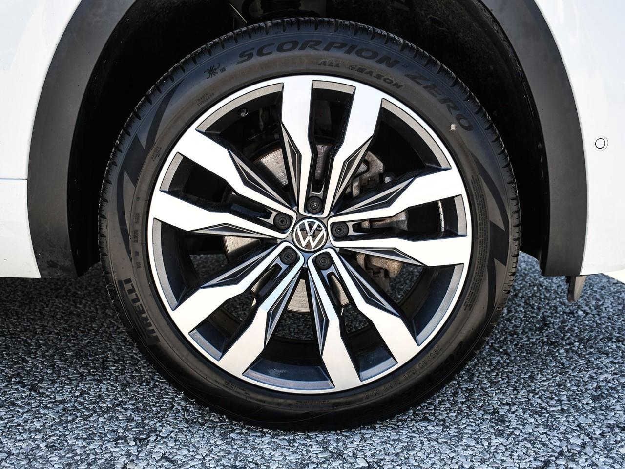 2023 Volkswagen Atlas 3.6 FSI Execline R-LINE | NAV | SUNROOF | HTD SEATS | REMOTE START Photo