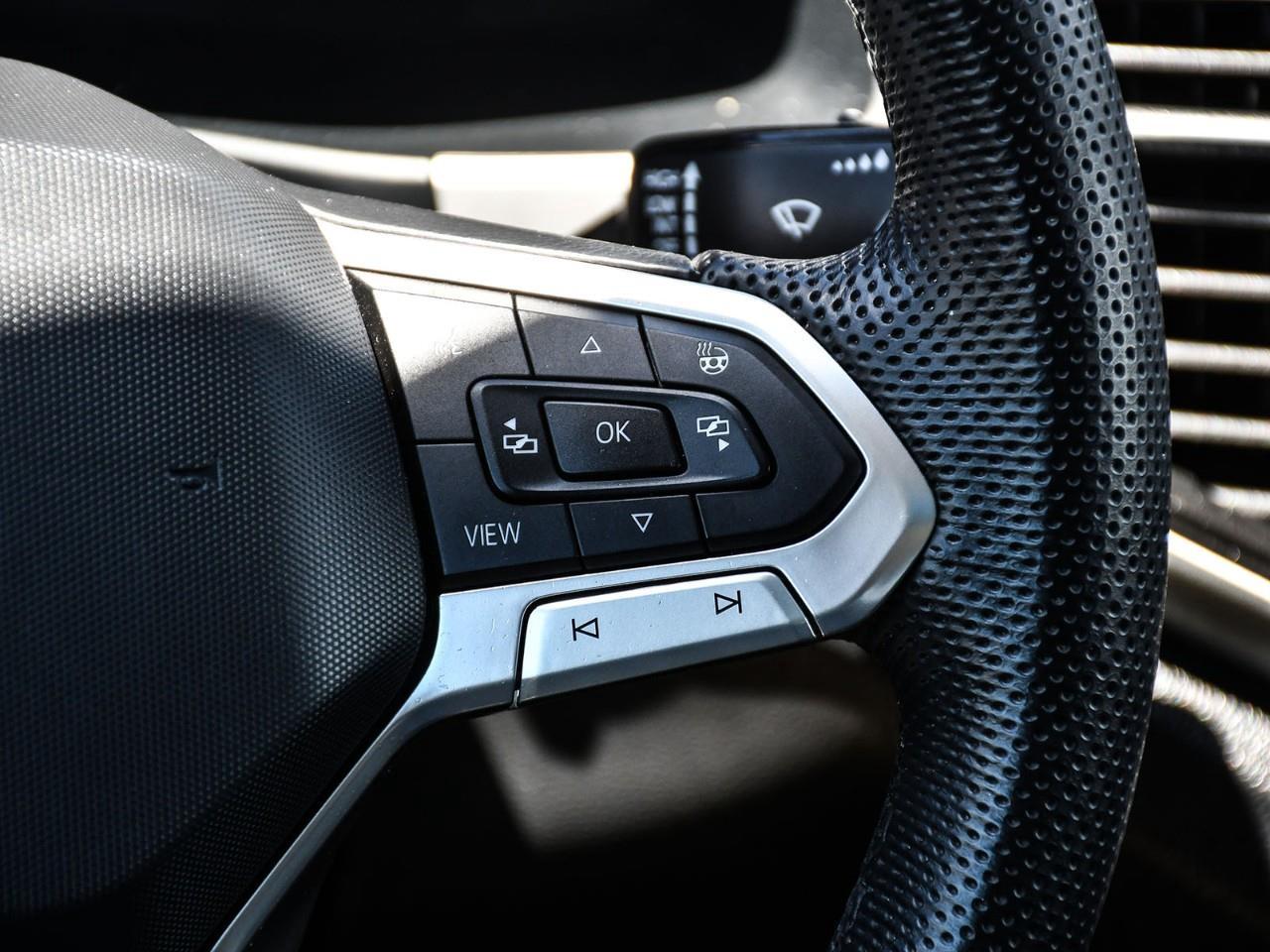 2023 Volkswagen Atlas 3.6 FSI Execline R-LINE | NAV | SUNROOF | HTD SEATS | REMOTE START Photo