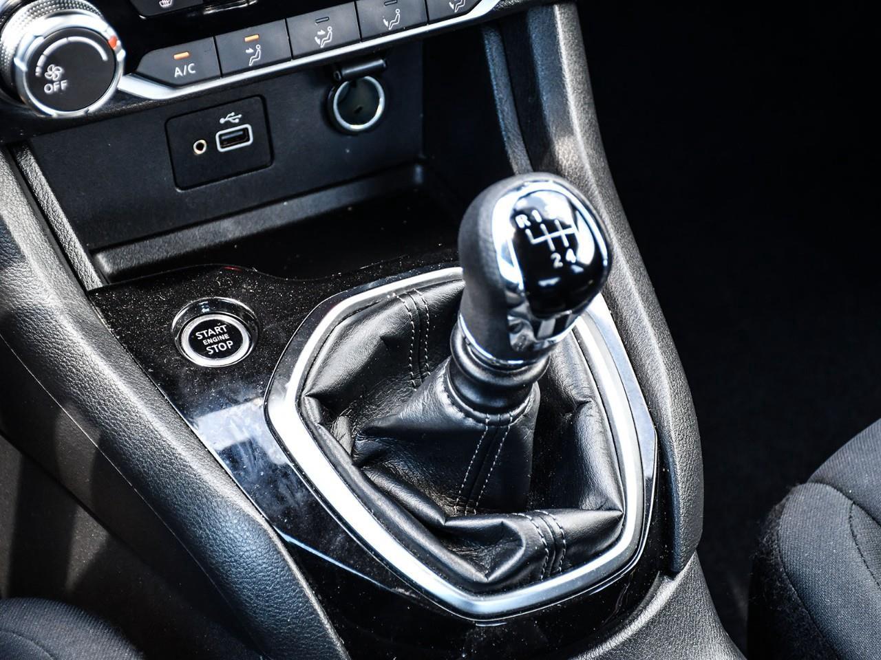 2022 Nissan Sentra 6 SPEED MANUAL | HTD SEATS | CRUISE CONTROL | BLUETOOTH Photo