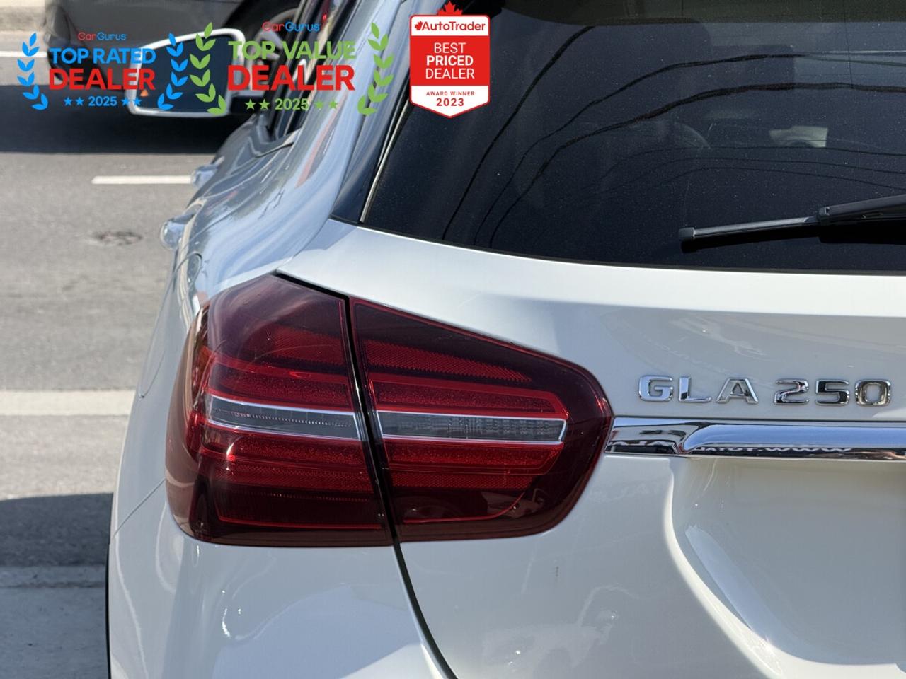 2018 Mercedes-Benz GLA | PREMIUM PKG | PANO | REAR CAMERA | AMBIENT LIGHT Photo