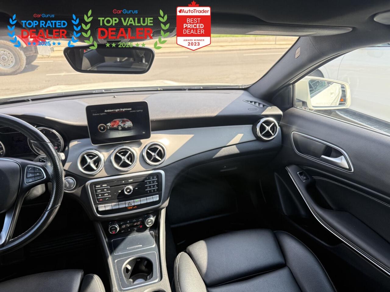 2018 Mercedes-Benz GLA | PREMIUM PKG | PANO | REAR CAMERA | AMBIENT LIGHT Photo