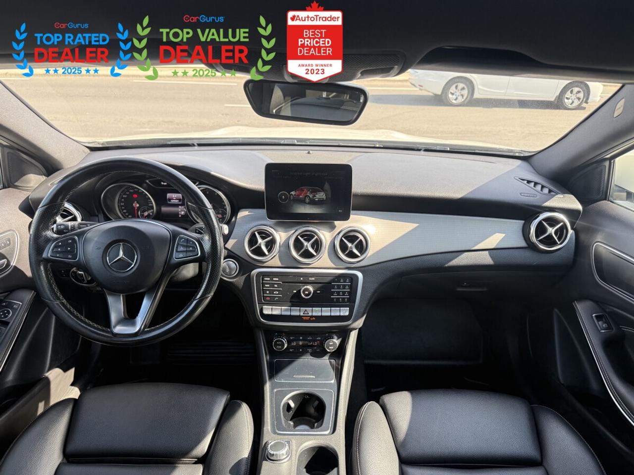 2018 Mercedes-Benz GLA | PREMIUM PKG | PANO | REAR CAMERA | AMBIENT LIGHT Photo