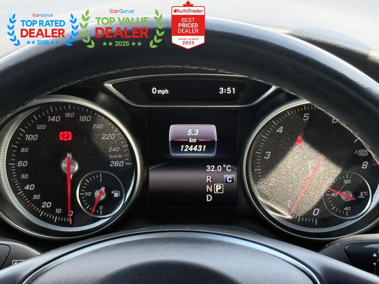 2018 Mercedes-Benz GLA | PREMIUM PKG | PANO | REAR CAMERA | AMBIENT LIGHT Photo