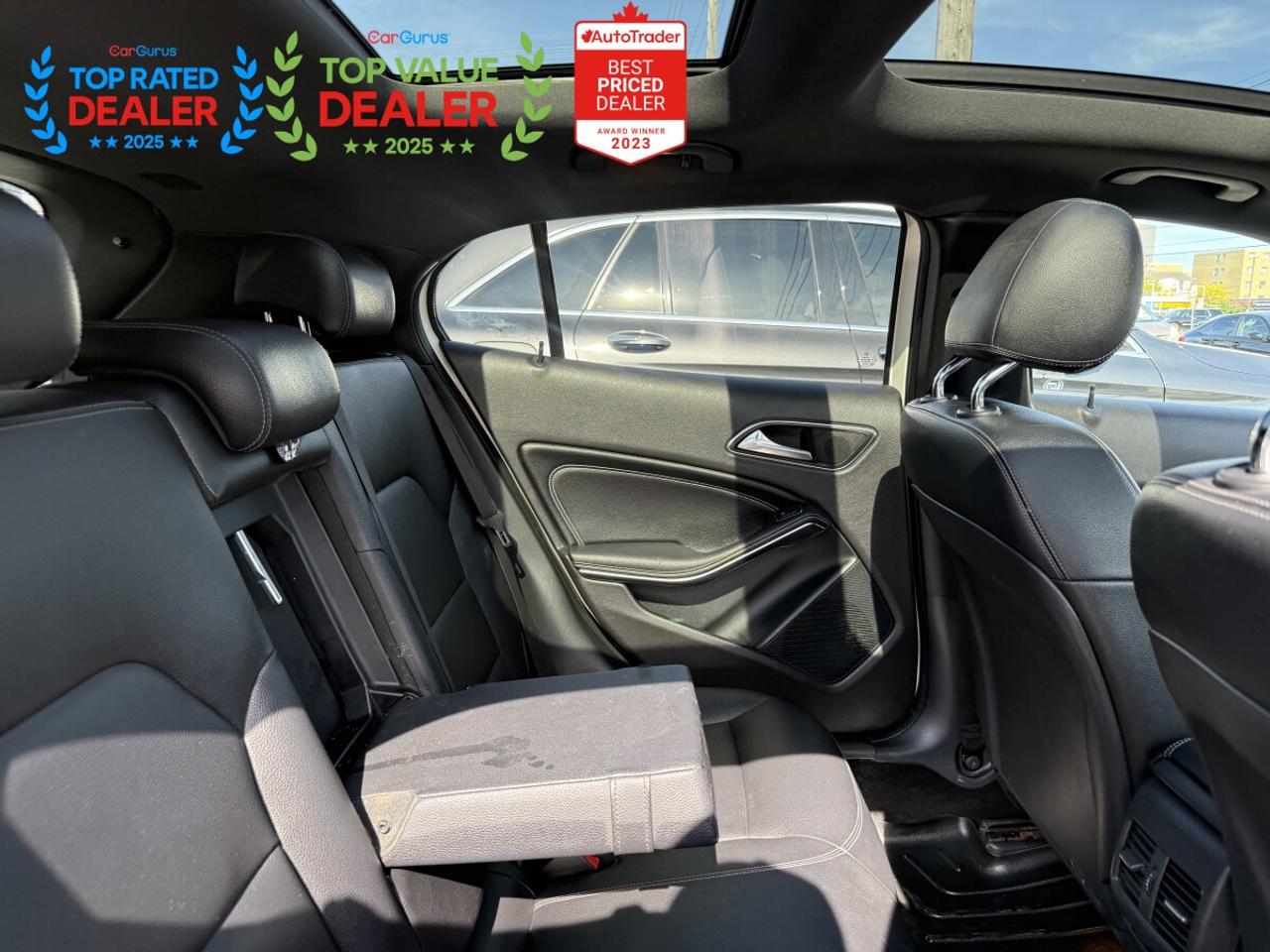 2018 Mercedes-Benz GLA | PREMIUM PKG | PANO | REAR CAMERA | AMBIENT LIGHT Photo