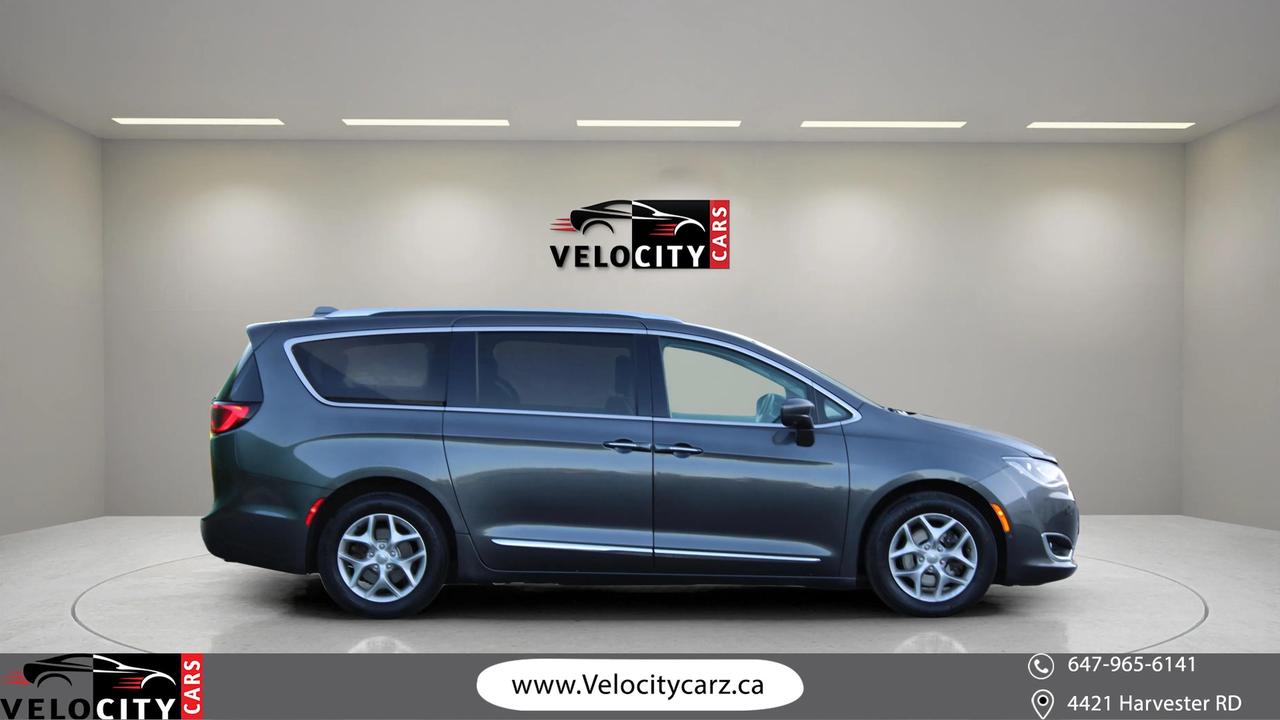 2019 Chrysler Pacifica Touring L Plus Photo