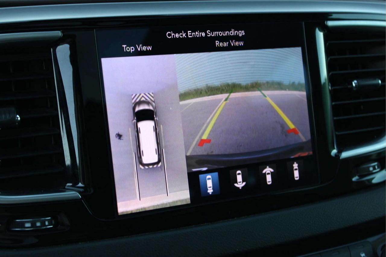 2019 Chrysler Pacifica Touring L Plus Photo