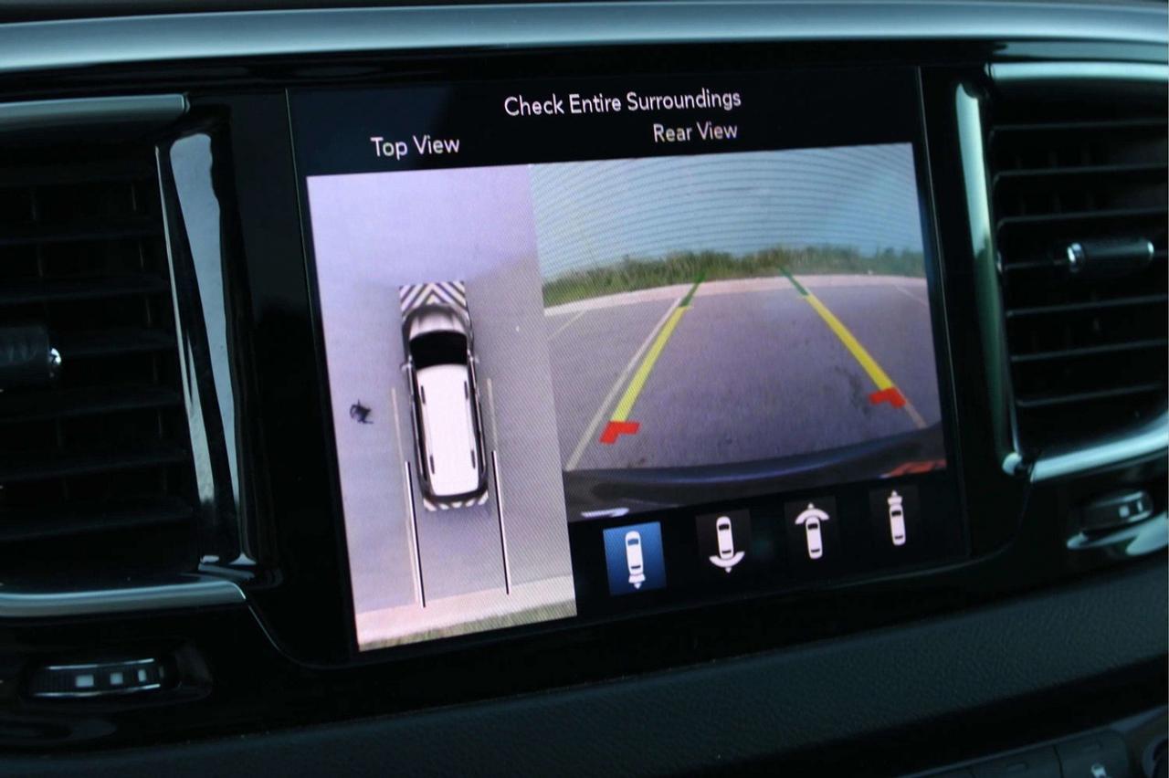 2019 Chrysler Pacifica Touring L Plus Photo