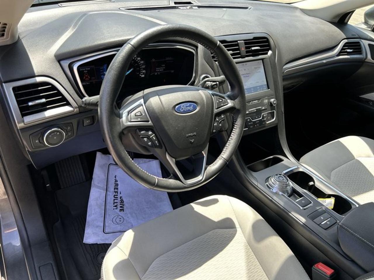 2020 Ford Fusion SE FWD | No Accidents Photo