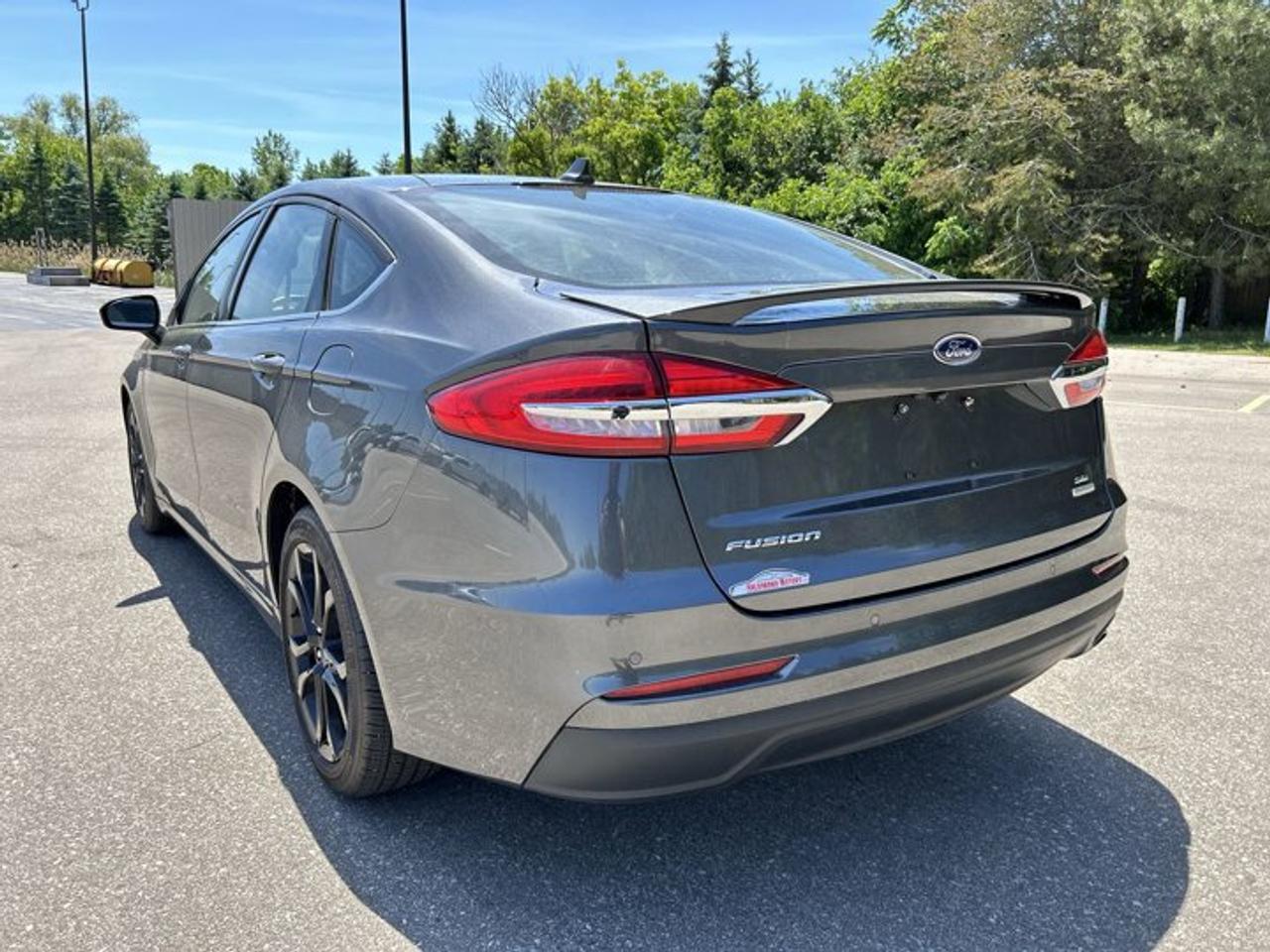 2020 Ford Fusion SE FWD | No Accidents Photo