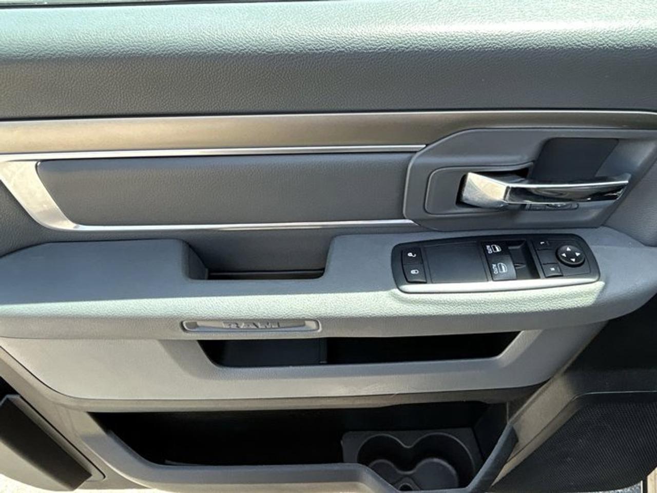 2019 RAM 1500 Classic Express Reg Cab Short Box 2wd | No Accidents Photo