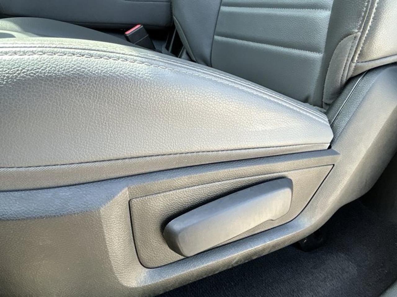 2019 RAM 1500 Classic Express Reg Cab Short Box 2wd | No Accidents Photo