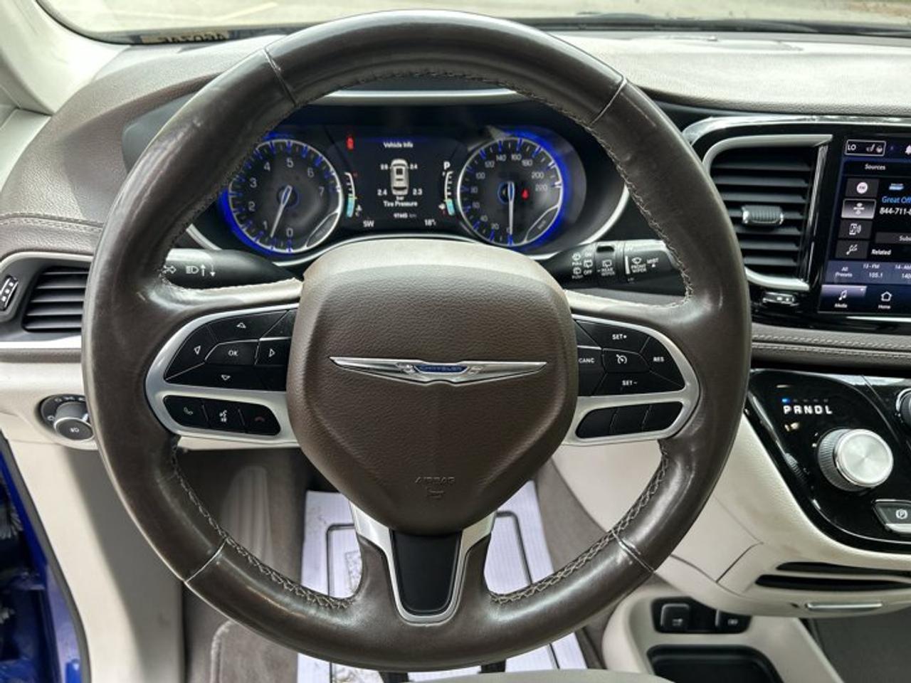 2021 Chrysler Pacifica Touring FWD | No Accidents | Heated Steering Photo
