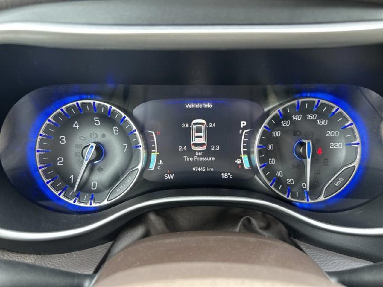 2021 Chrysler Pacifica Touring FWD | No Accidents | Heated Steering Photo