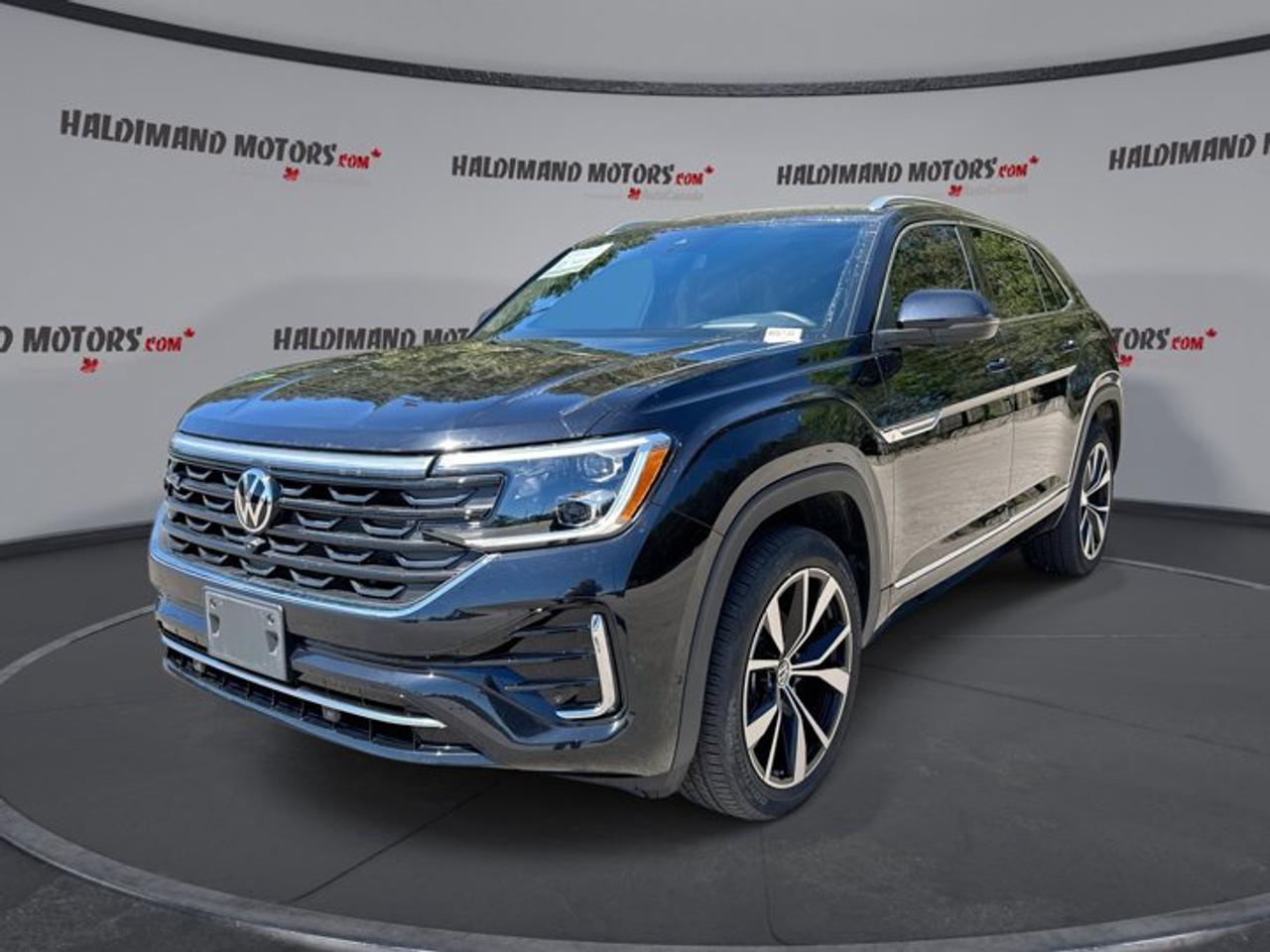2025 Volkswagen Atlas Cross Sport Execline 4WD | No Accidents | Panoramic Sunroof | Leather Seats Photo0