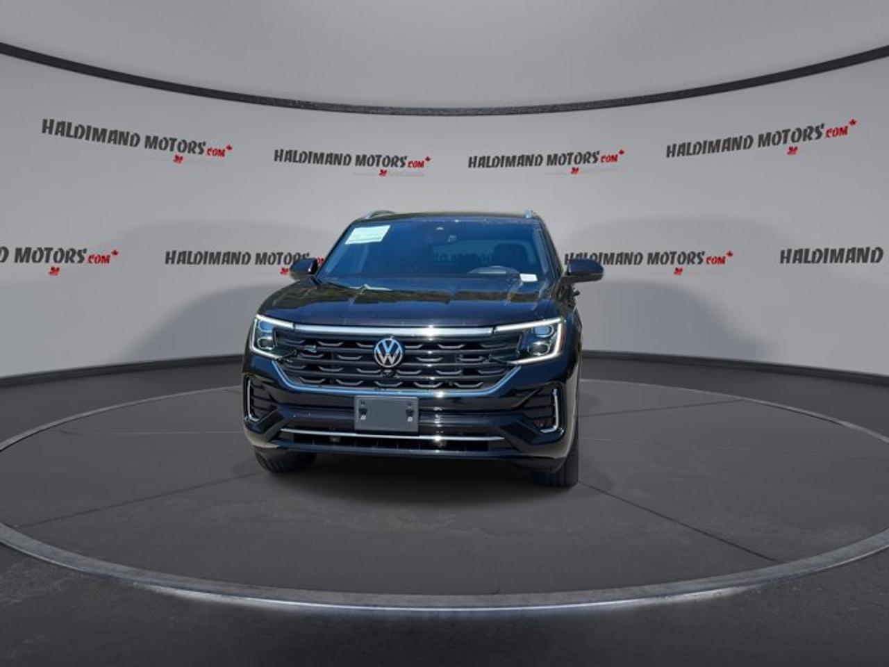 2025 Volkswagen Atlas Cross Sport Execline 4WD | No Accidents | Panoramic Sunroof | Leather Seats Photo