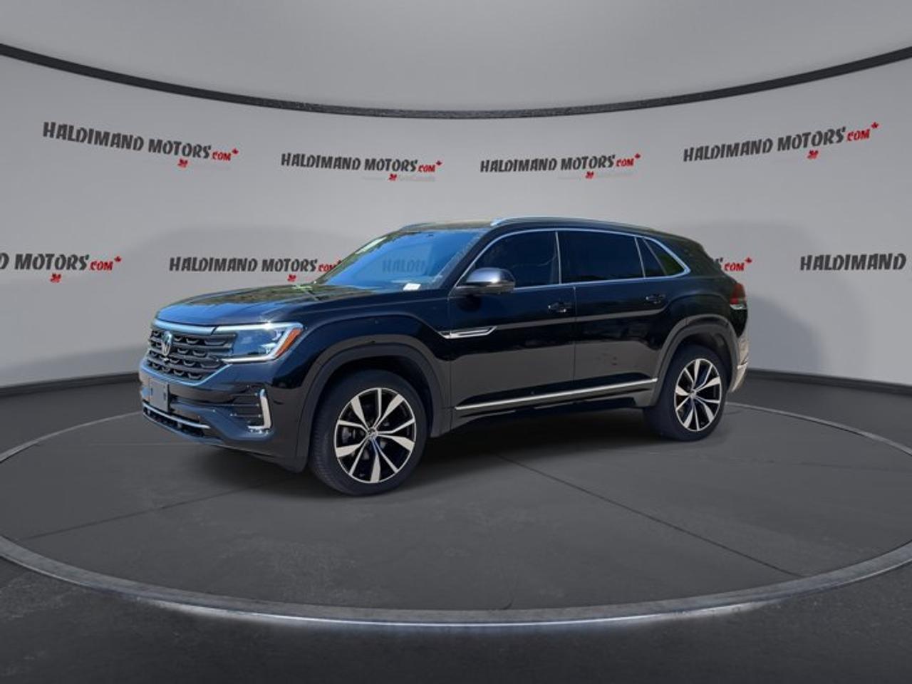 2025 Volkswagen Atlas Cross Sport Execline 4WD | No Accidents | Panoramic Sunroof | Leather Seats Photo