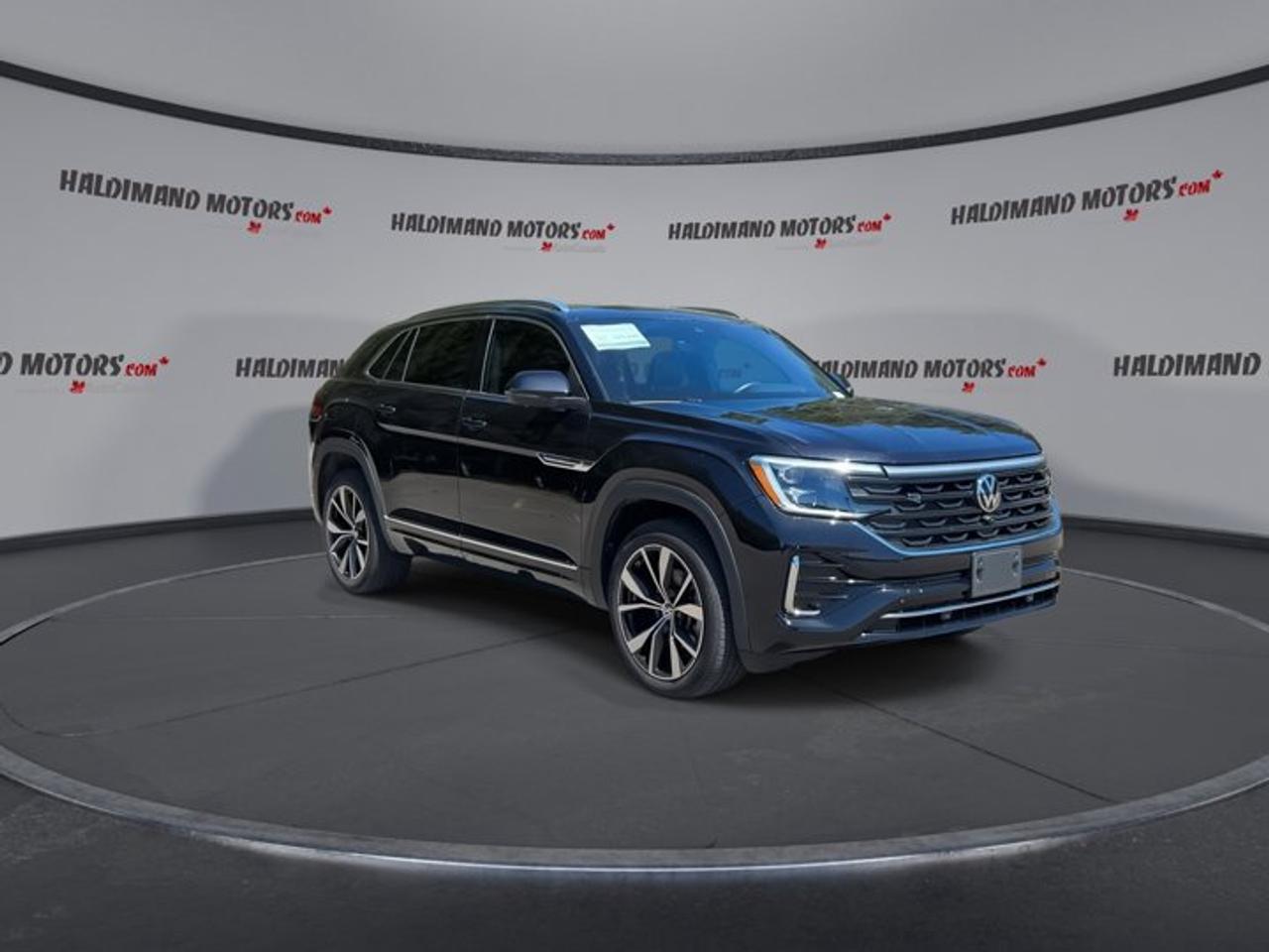 2025 Volkswagen Atlas Cross Sport Execline 4WD | No Accidents | Panoramic Sunroof | Leather Seats Photo