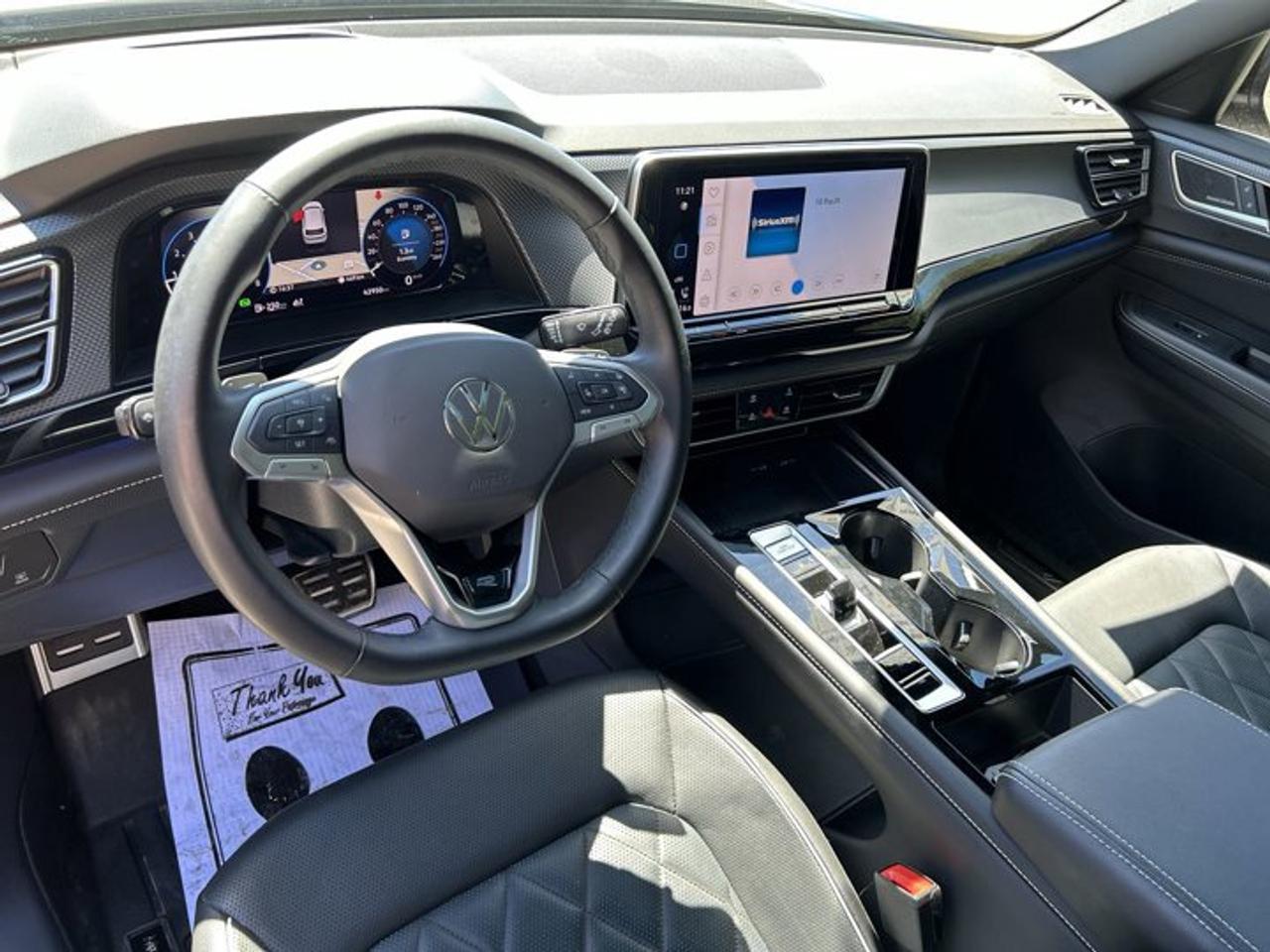 2025 Volkswagen Atlas Cross Sport Execline 4WD | No Accidents | Panoramic Sunroof | Leather Seats Photo