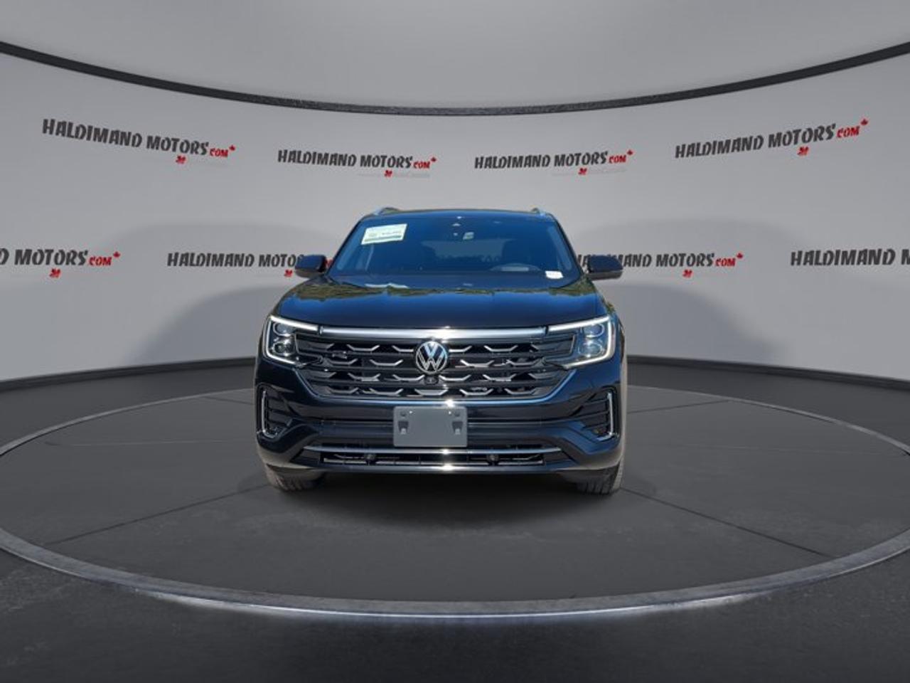 2025 Volkswagen Atlas Cross Sport Execline 4WD | No Accidents | Panoramic Sunroof | Leather Seats Photo2