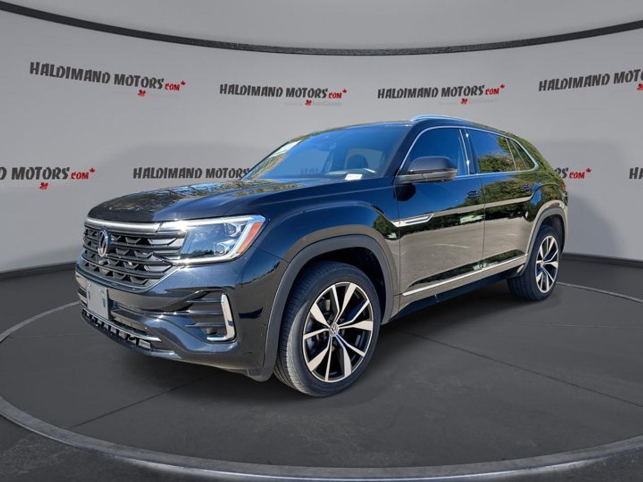 2025 Volkswagen Atlas Cross Sport Execline 4WD | No Accidents | Panoramic Sunroof | Leather Seats Photo