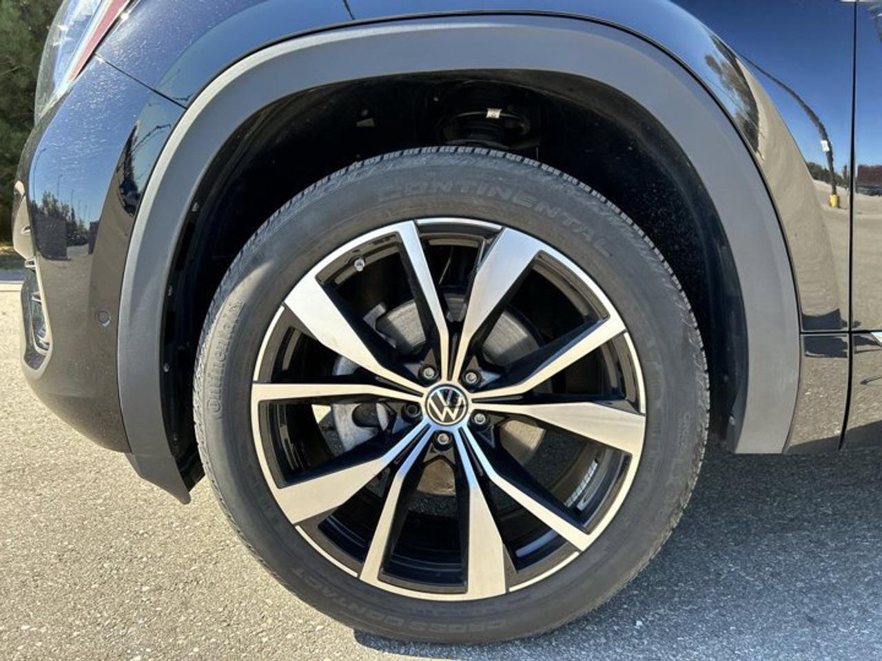2025 Volkswagen Atlas Cross Sport Execline 4WD | No Accidents | Panoramic Sunroof | Leather Seats Photo