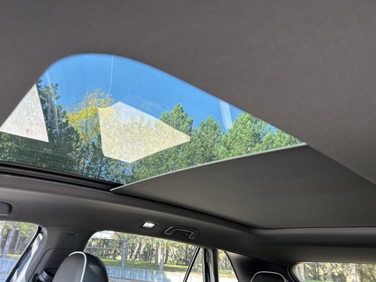 2025 Volkswagen Atlas Cross Sport Execline 4WD | No Accidents | Panoramic Sunroof | Leather Seats Photo