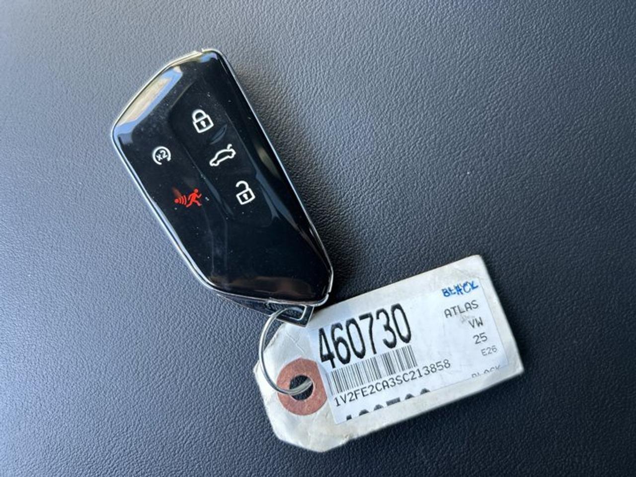 2025 Volkswagen Atlas Cross Sport Execline 4WD | No Accidents | Panoramic Sunroof | Leather Seats Photo
