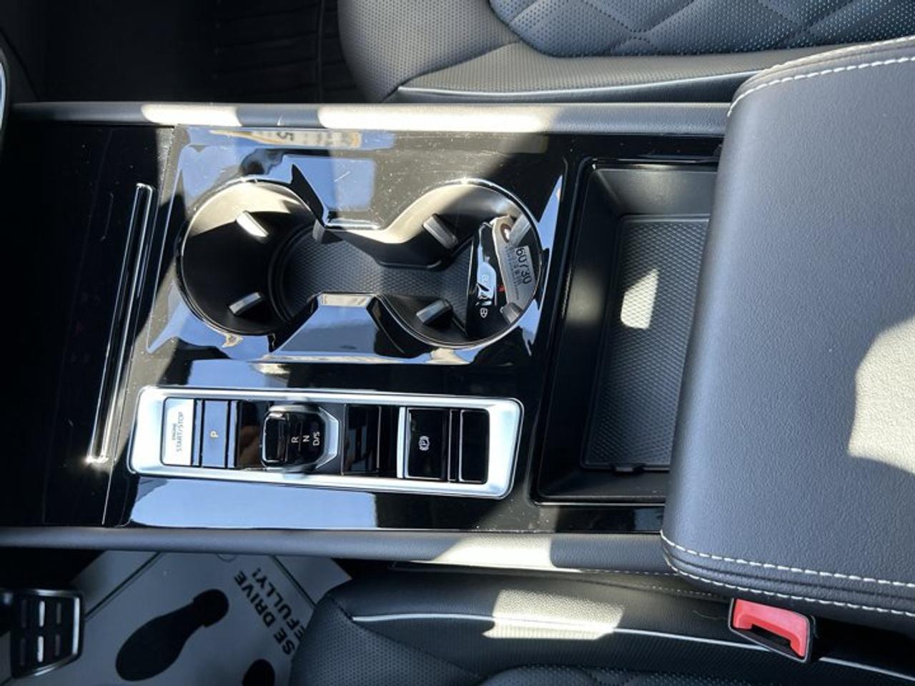 2025 Volkswagen Atlas Cross Sport Execline 4WD | No Accidents | Panoramic Sunroof | Leather Seats Photo