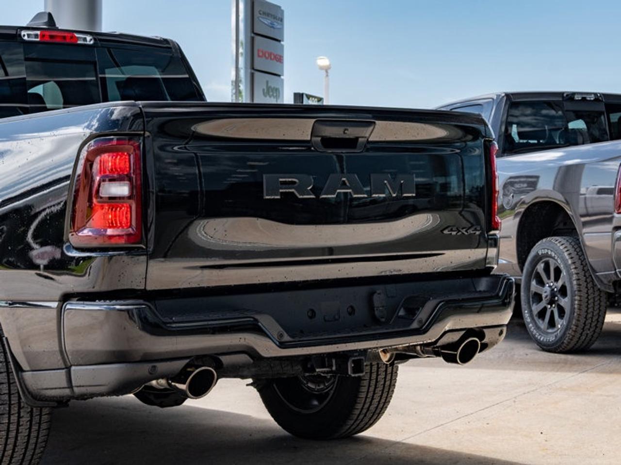 2026 RAM 1500 Express Photo