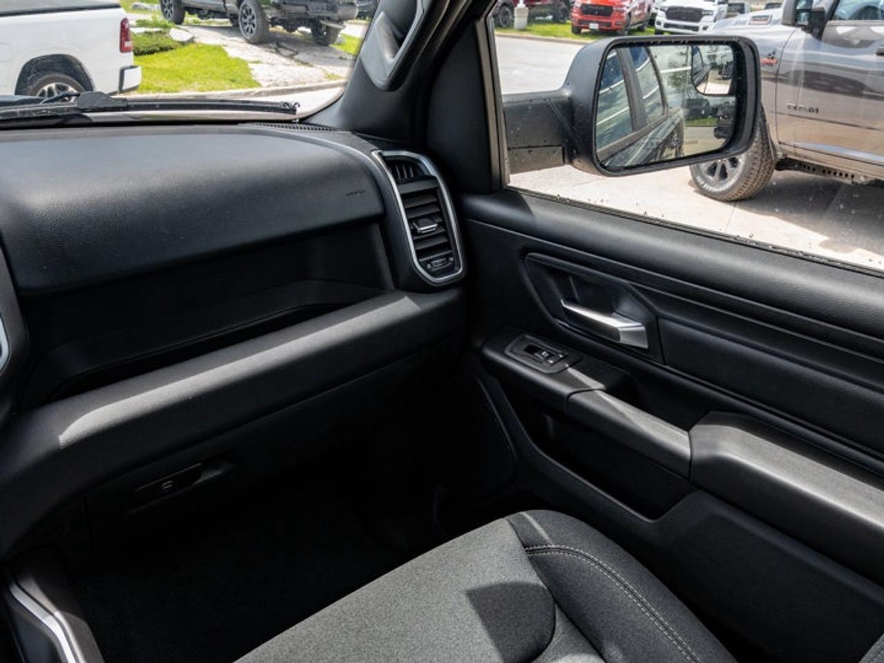 2026 RAM 1500 Express Photo